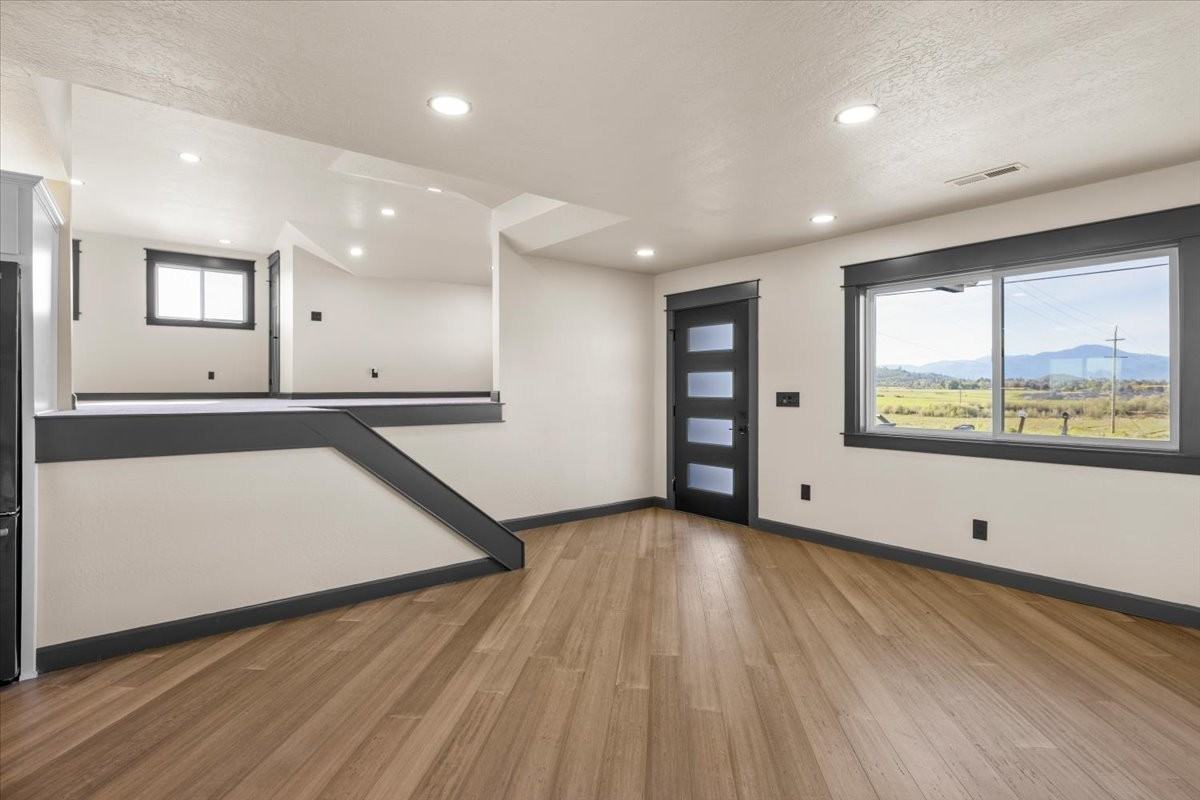 2477 Coker Butte Rd #1 - Photo 3 of 38