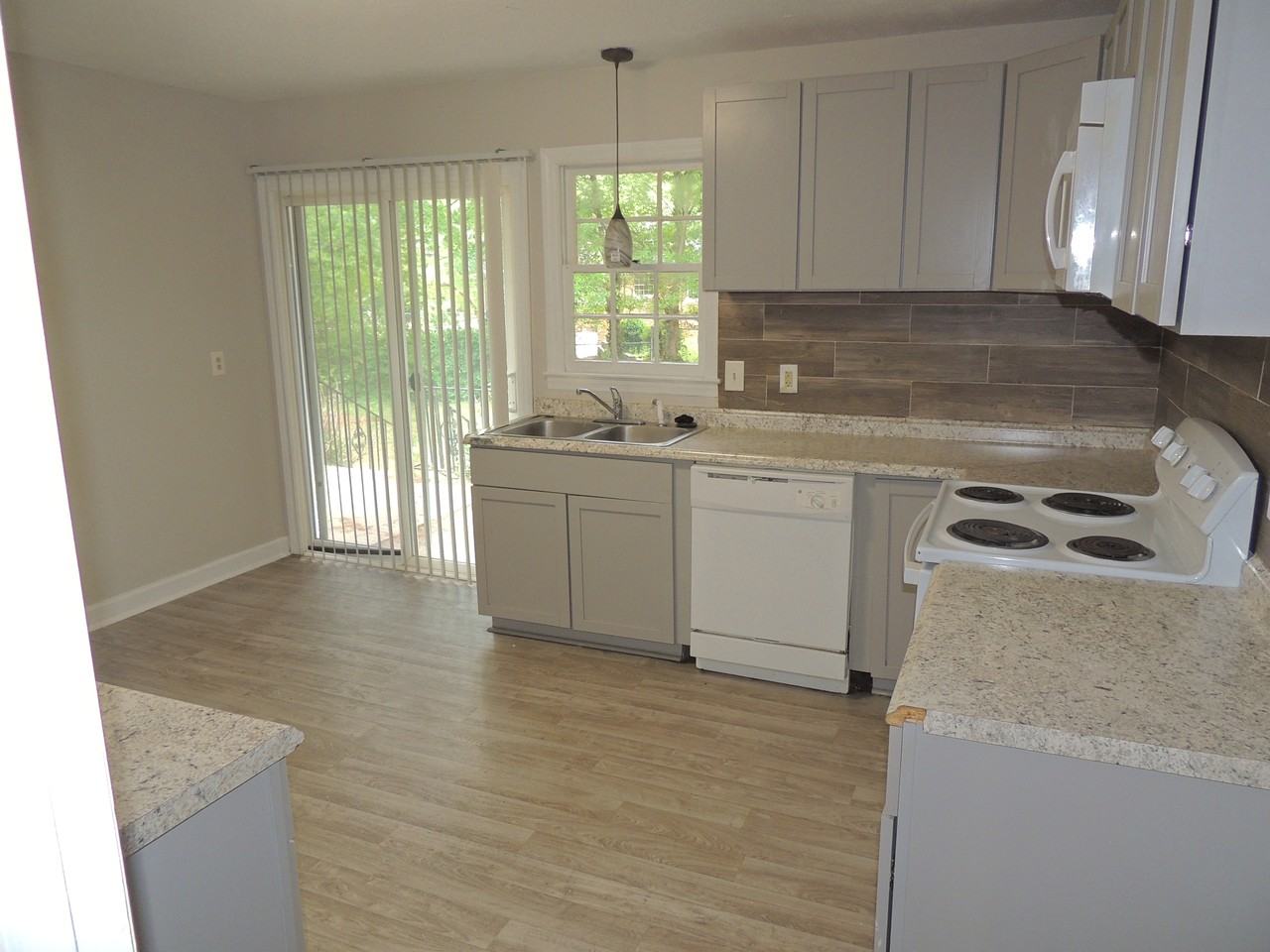 145 Summer Hill Rd #1 - Photo 4 of 14