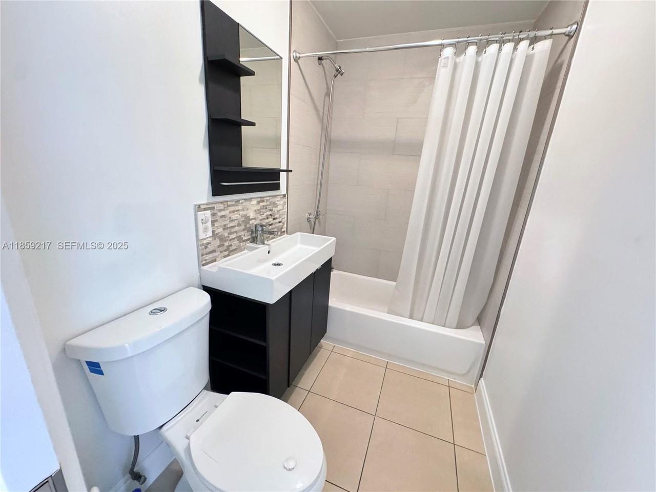 1400 North 70th Avenue #1 - Photo 3 of 31