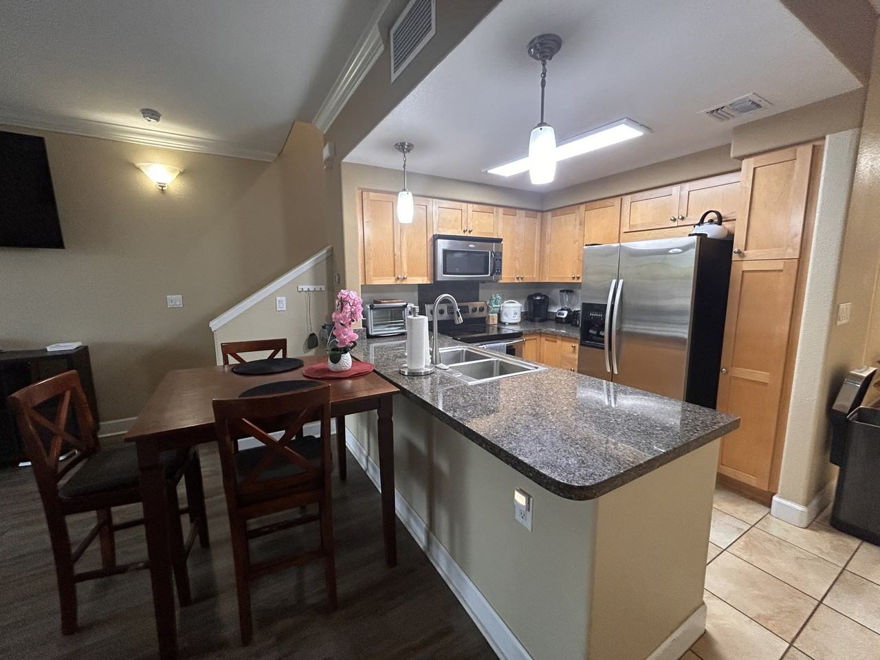 92 92-1524 Ali'inui Drive - 1Villa 7 #1 - Photo 3 of 47