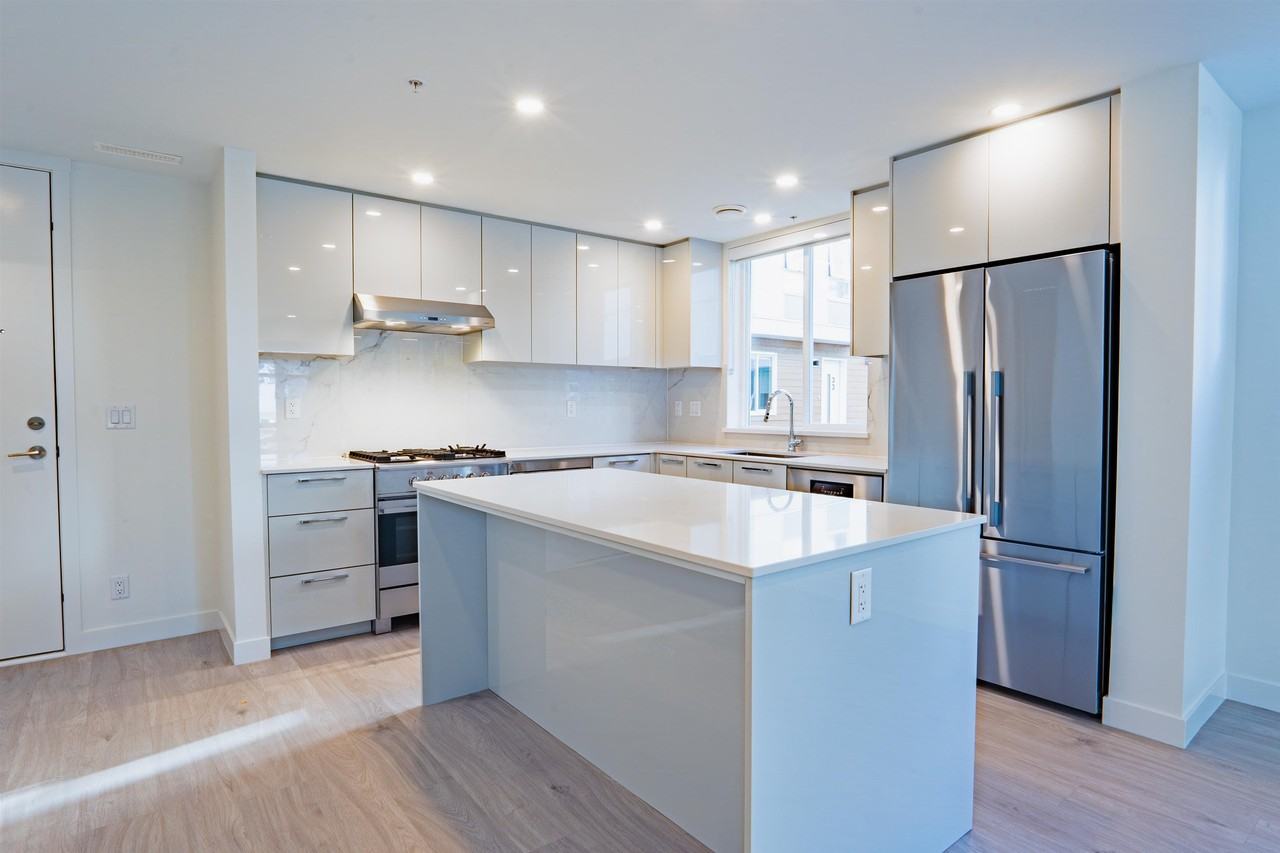 10333 River Drive #28 - Photo 2 of 8