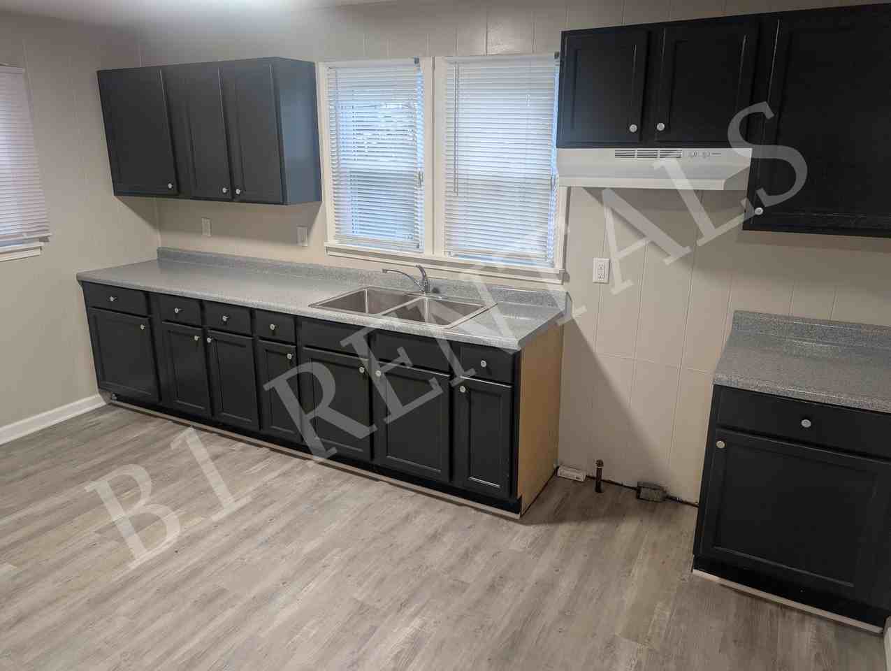 615 Blish St #1 - Photo 3 of 10