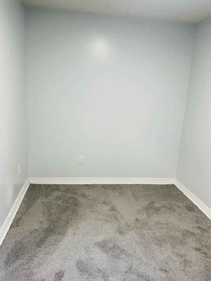 915 W Lapeer St #3 - Photo 5 of 11