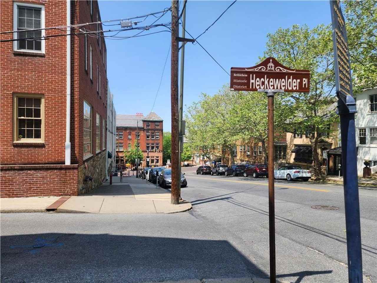 79 W Market St #G - Photo 3 of 9