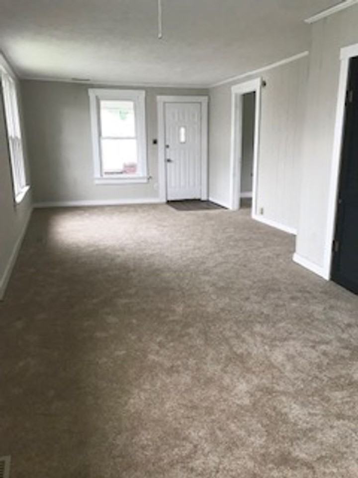 1314 N Cherry St - Photo 4 of 4