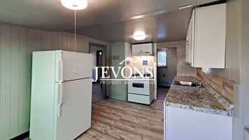 featured image of 1017 1/2 E Spruce St