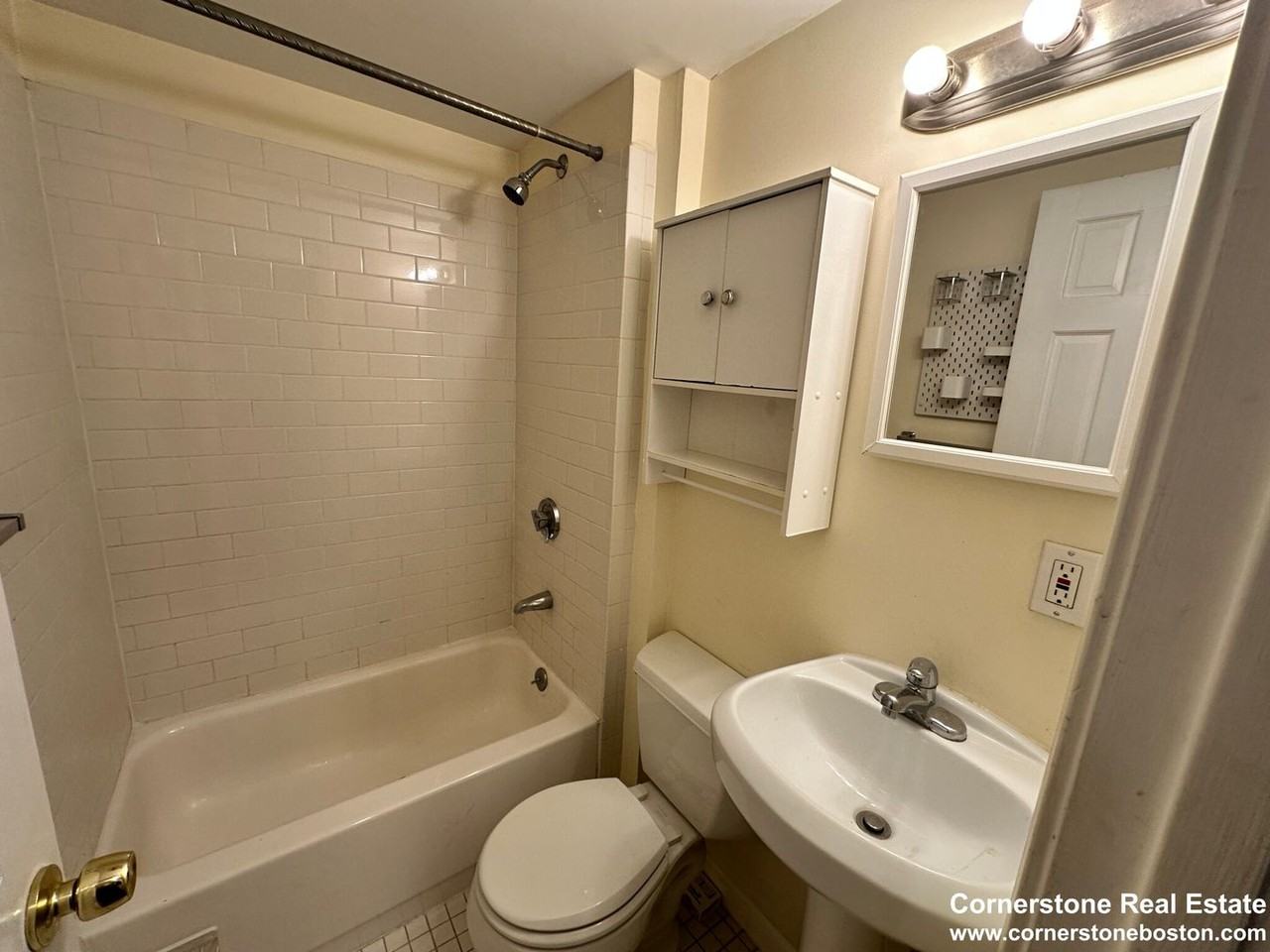 25 Phillips St - Photo 6 of 11