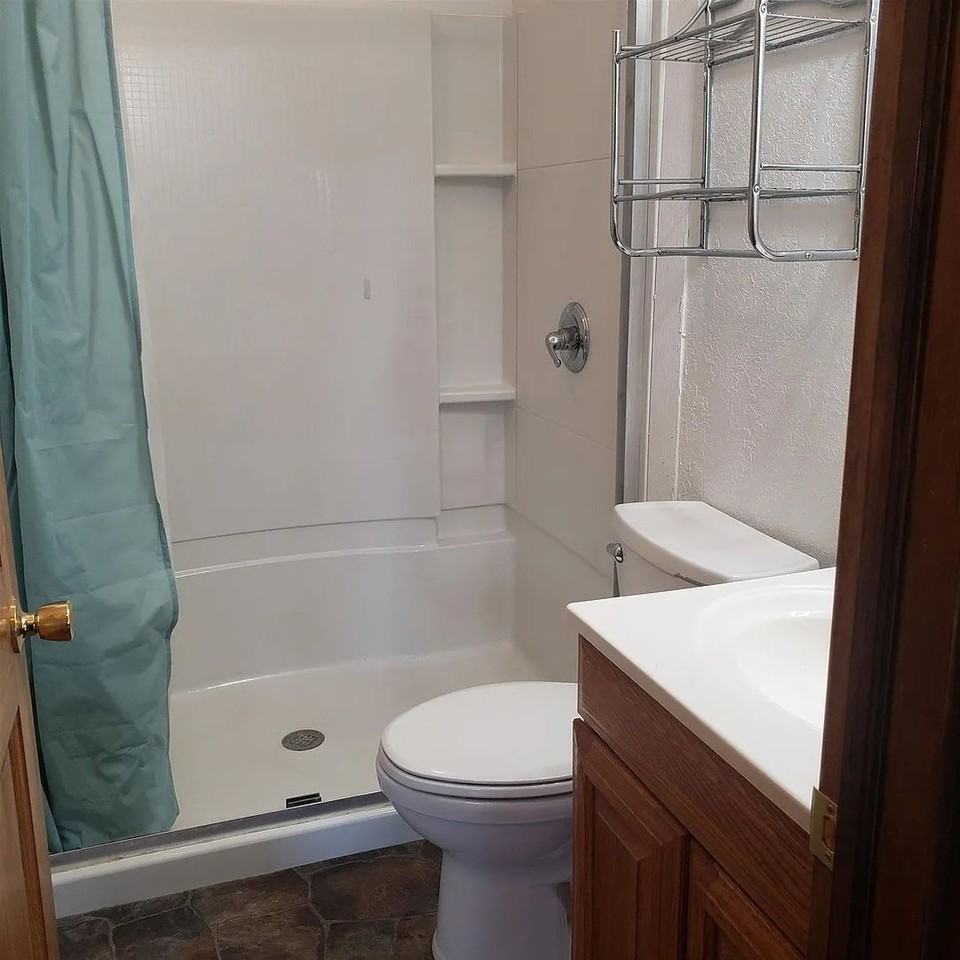 2215 Falls Ave - Photo 2 of 14