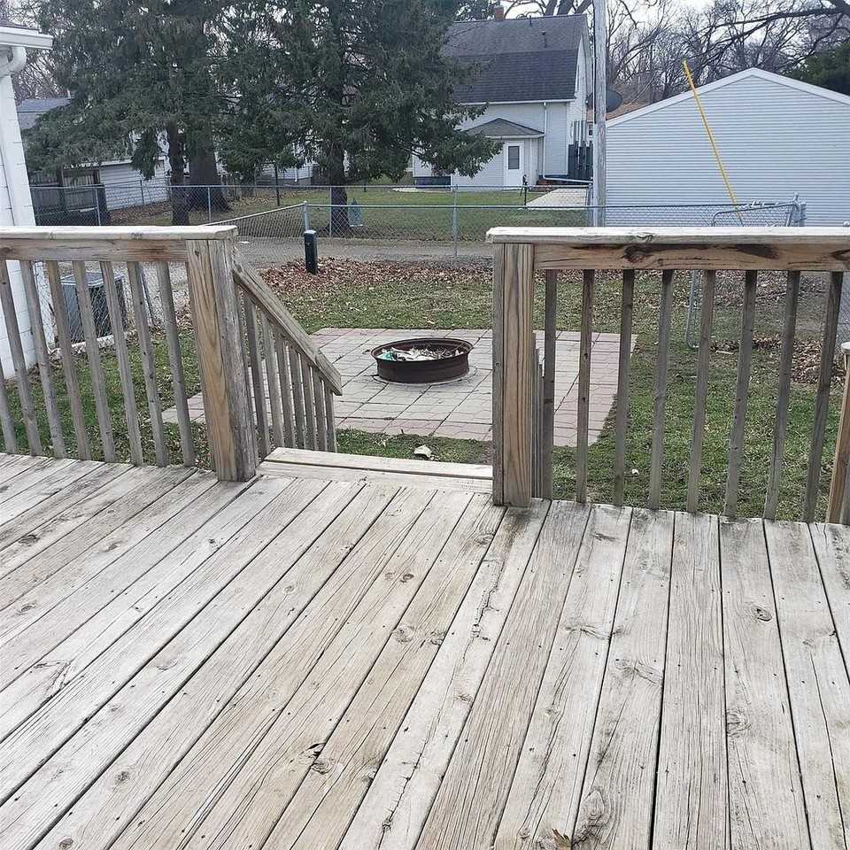 2215 Falls Ave - Photo 3 of 14