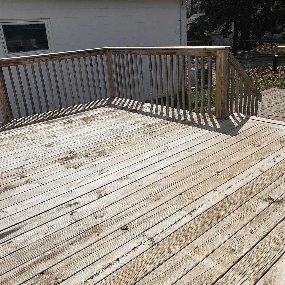 2215 Falls Ave - Photo 4 of 14