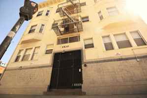featured image of 1530 Harrison St