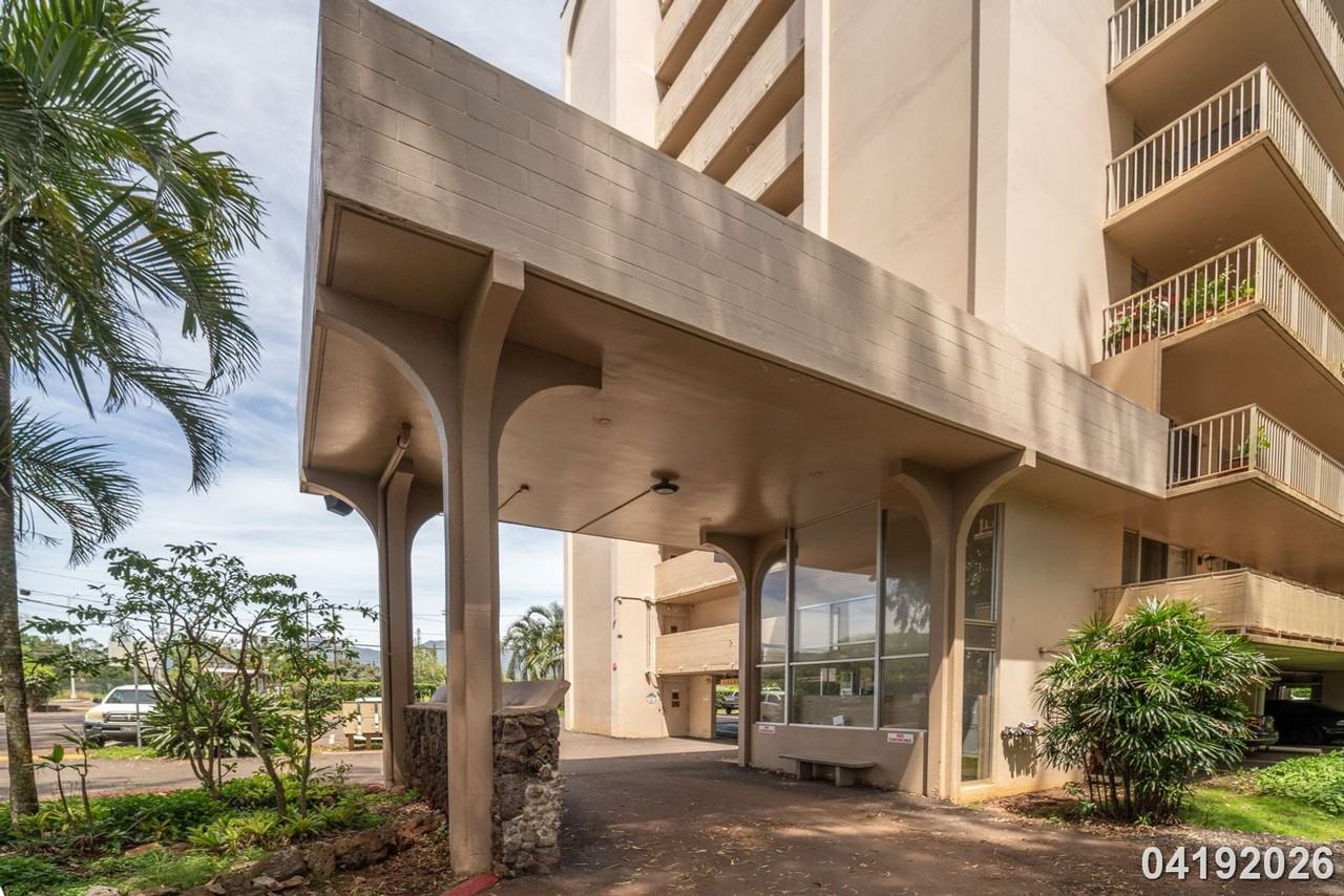 1830 Wilikina Dr #705 - Photo 2 of 14