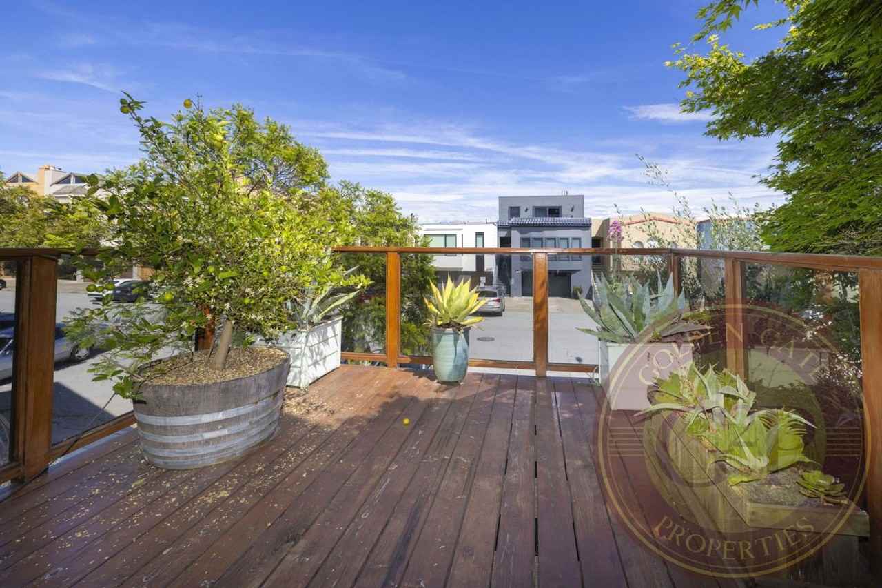 454 Pennsylvania Ave - Photo 5 of 49