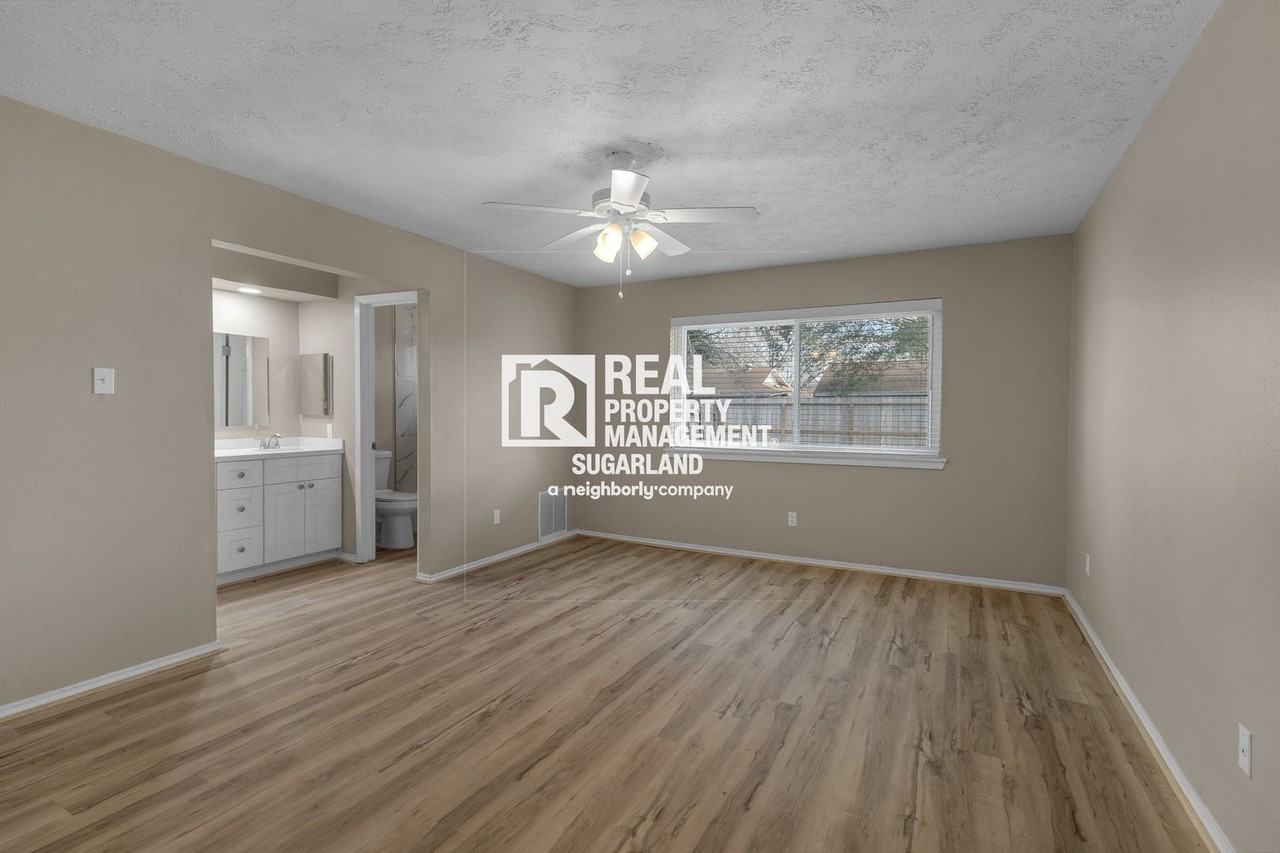 10515 Long River Dr - Photo 7 of 16