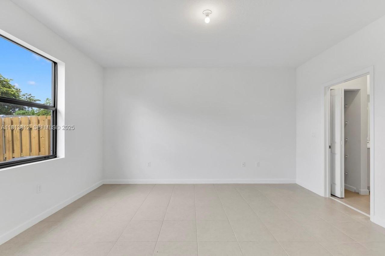 3050 Park Place #5838 - Photo 3 of 34