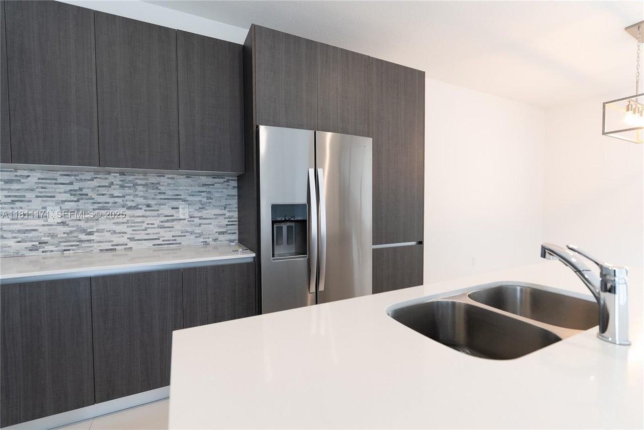 481 SW 91st Court #481 - Photo 2 of 43