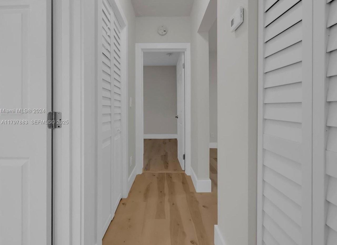 345 Northwest 44th Street #0 - Photo 6 of 12