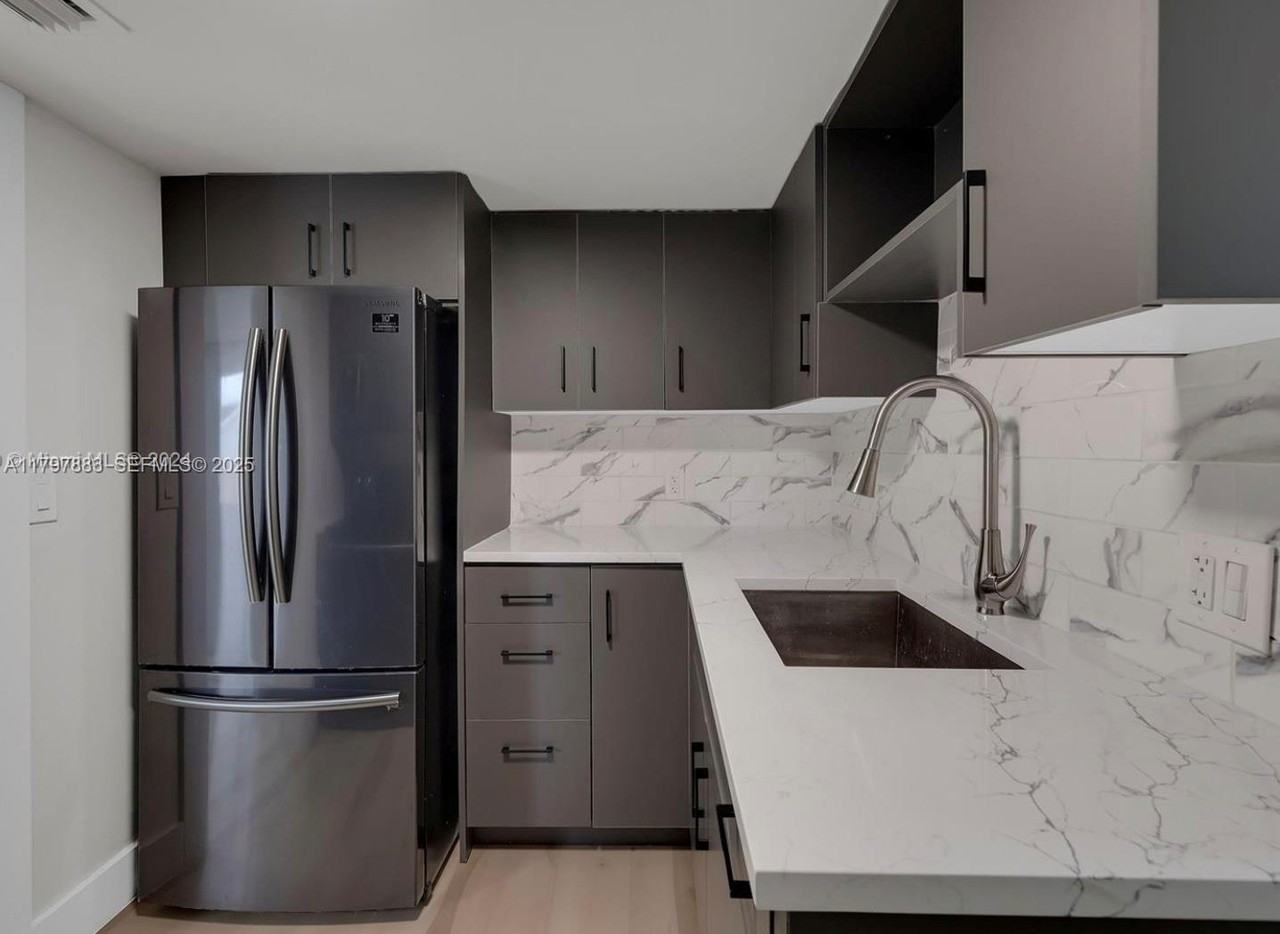 345 Northwest 44th Street #0 - Photo 7 of 12