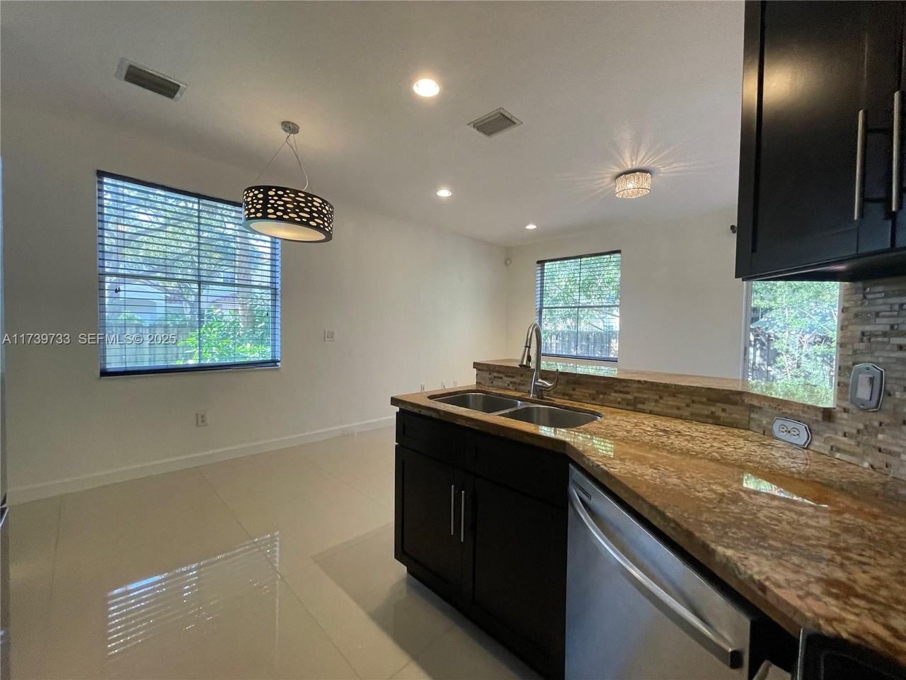 17047 Southwest 38th Court - Photo 2 of 39