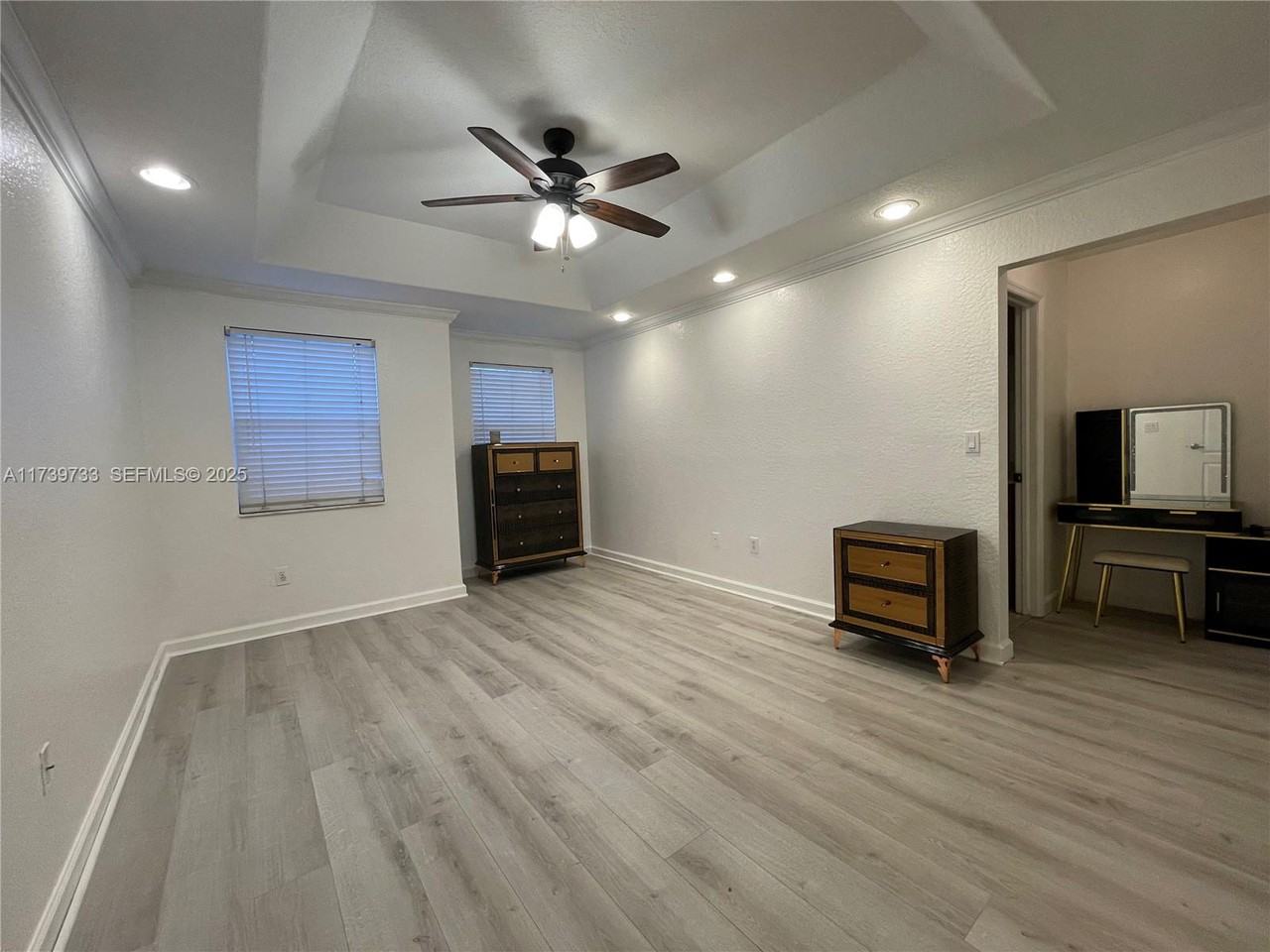 17047 Southwest 38th Court - Photo 6 of 39