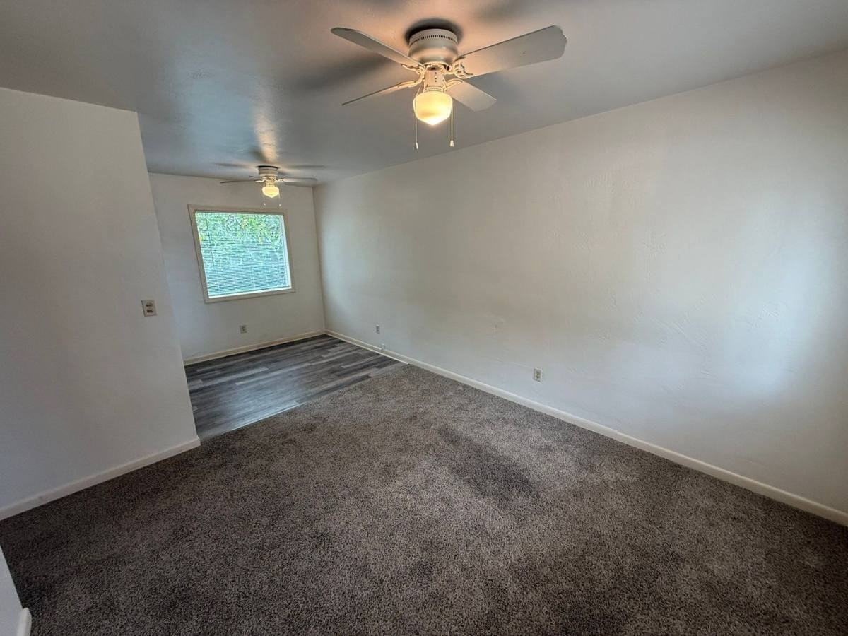 1570 Bellevue St Se - Photo 3 of 10