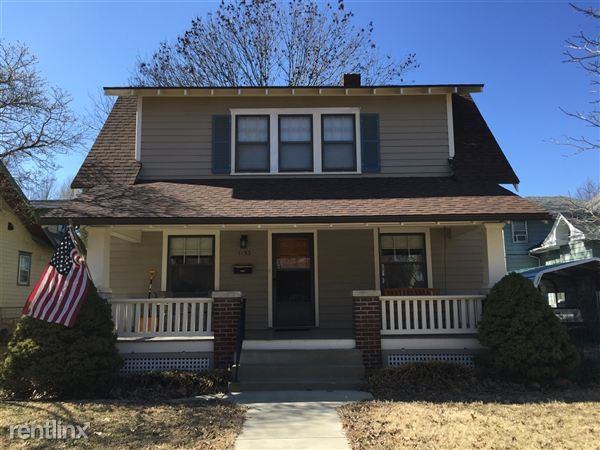 1155 SW College Ave - Photo 2 of 14