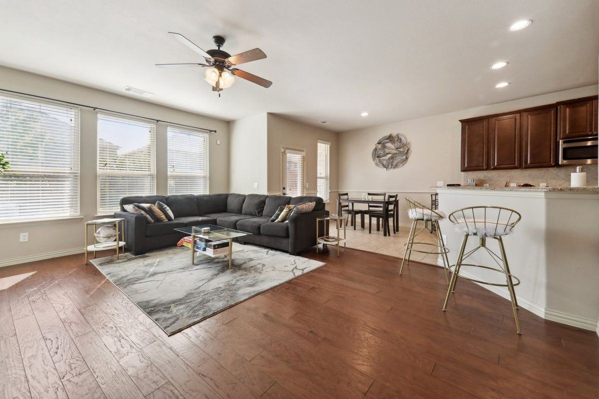 875 Merino Dr - Photo 4 of 21