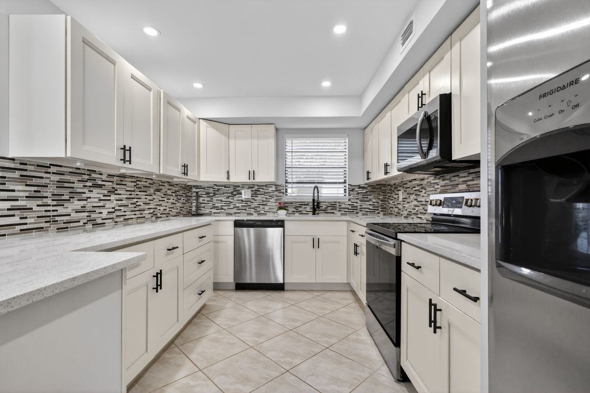 492 Piedmont K - Photo 2 of 5