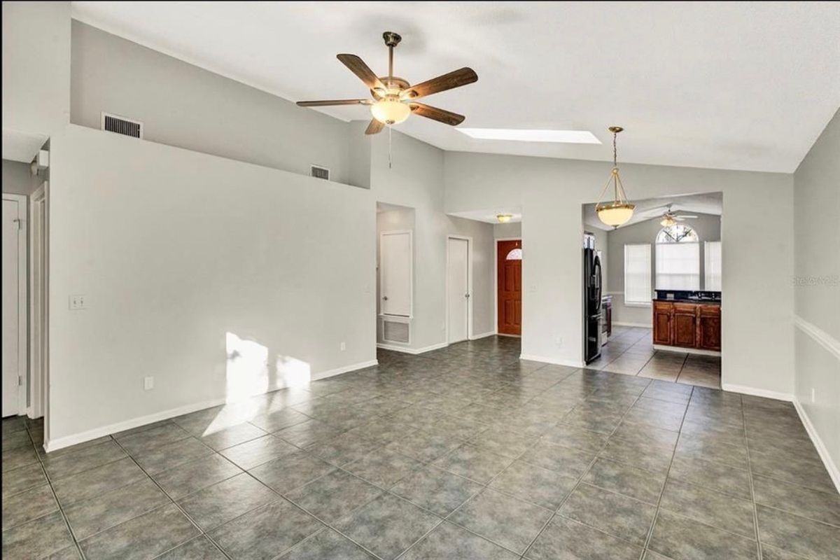 12330 Mastin Cove Rd - Photo 4 of 7