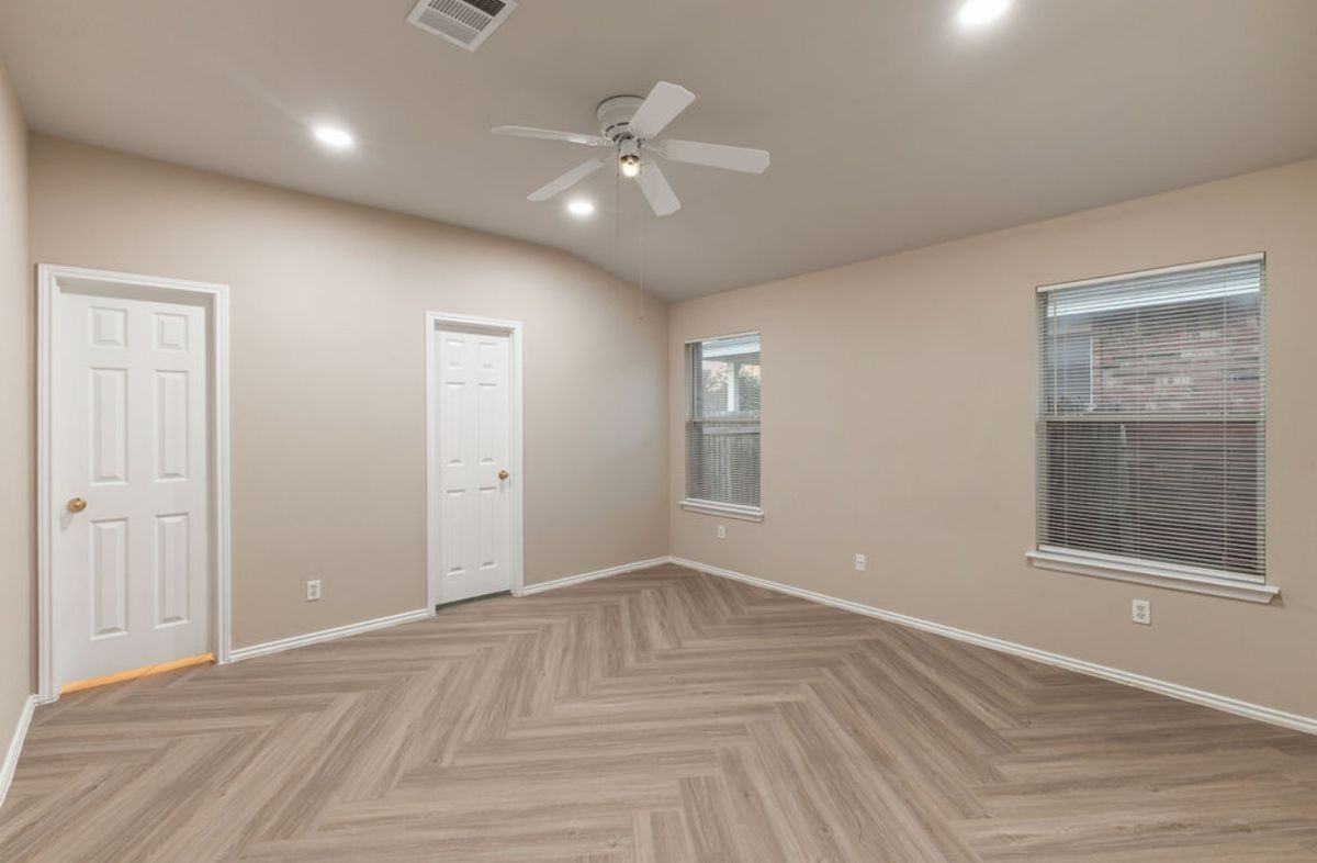 13326 James Monroe St - Photo 4 of 15