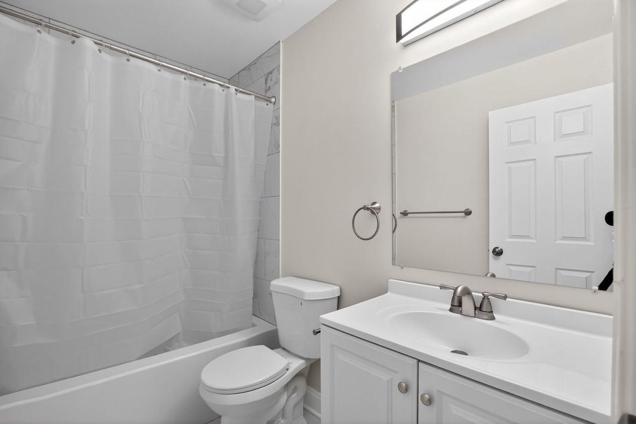 2736 Albermarle Pl - Photo 6 of 15