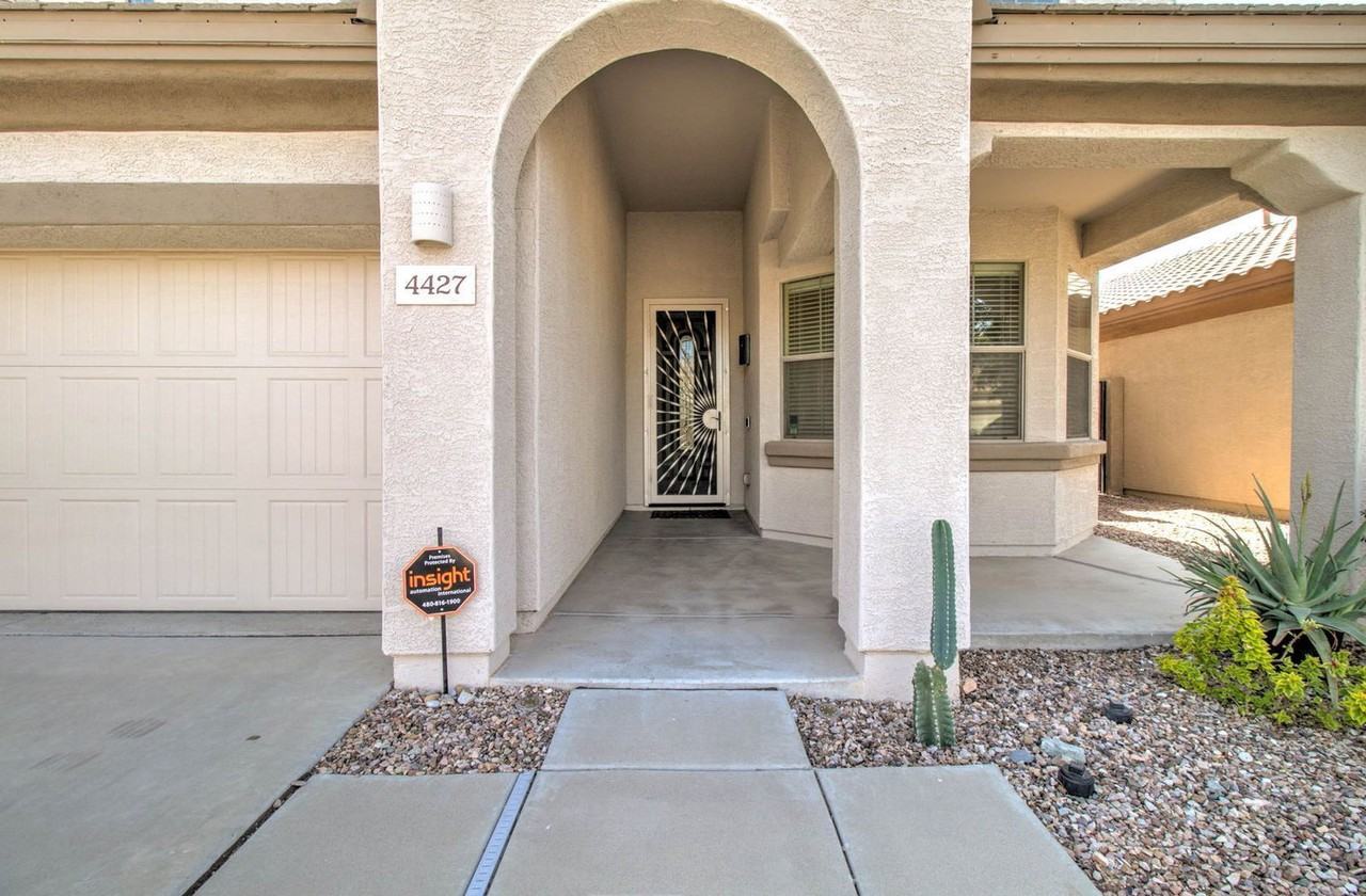 4427 W Powell Dr - Photo 4 of 50