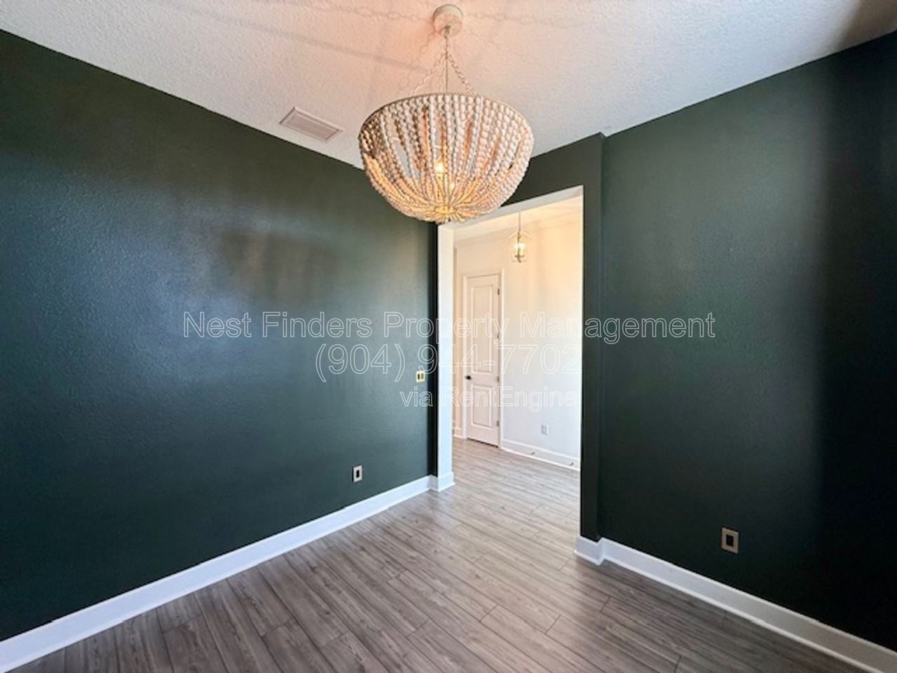 119 Martha Ct - Photo 5 of 43