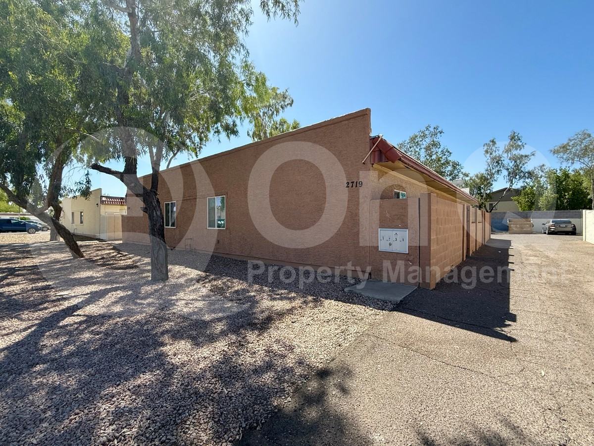 2719 E Tierra Buena Ln #1 - Photo 2 of 27