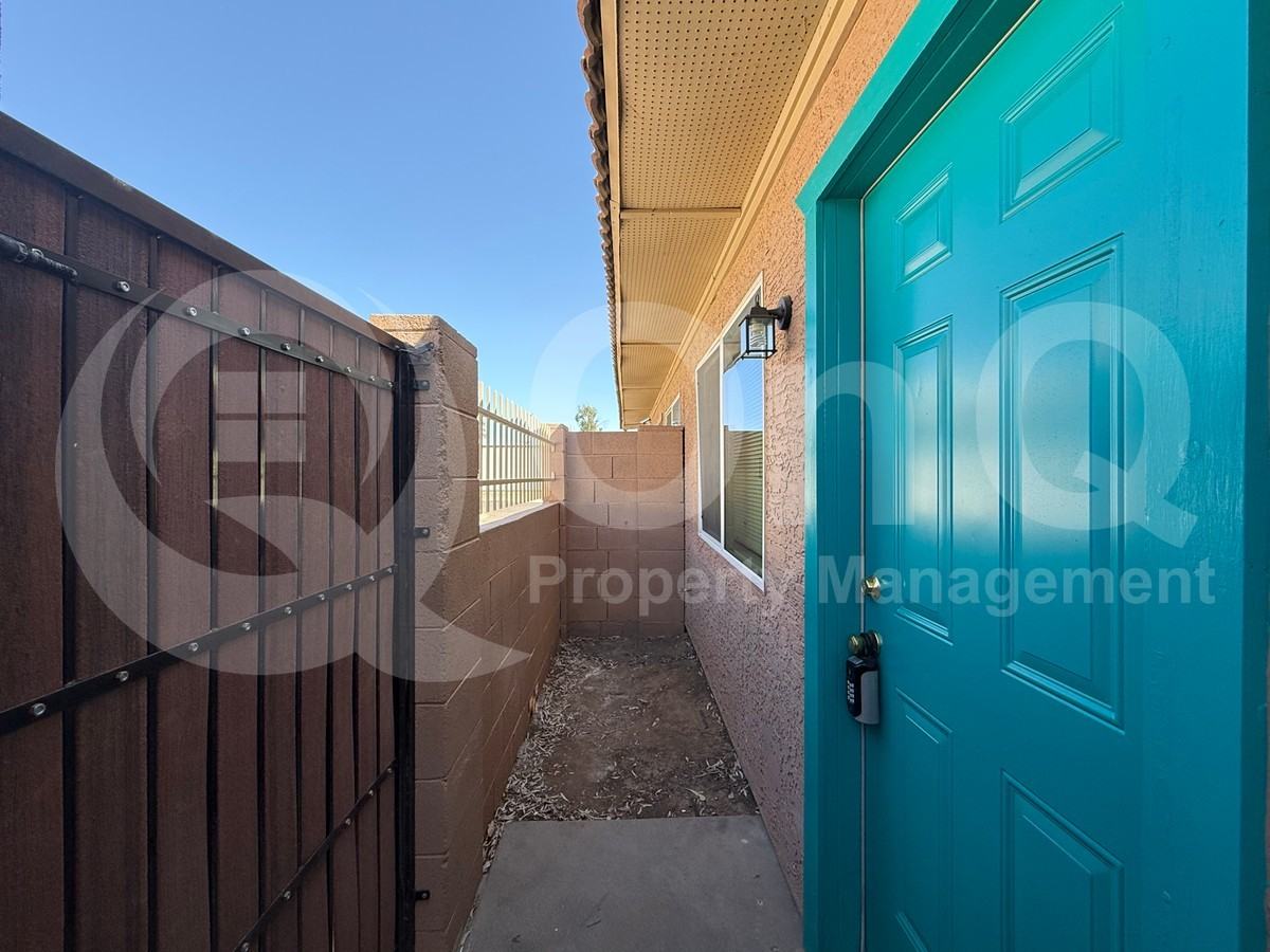 2719 E Tierra Buena Ln #1 - Photo 3 of 27