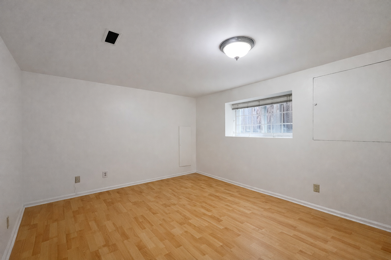 3200 East 25th Avenue - Photo 7 of 11