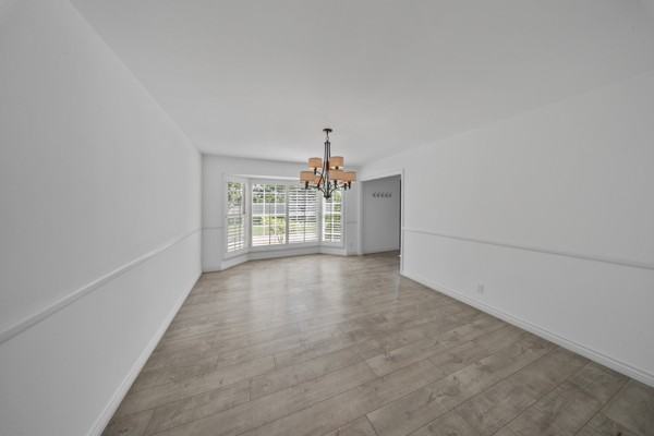 21801 Chatsworth St - Photo 5 of 24