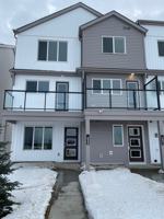 featured image of 233 Marquis Blvd Ne