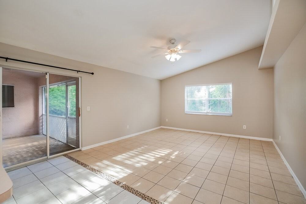 710 Fullerton Ave S - Photo 3 of 16