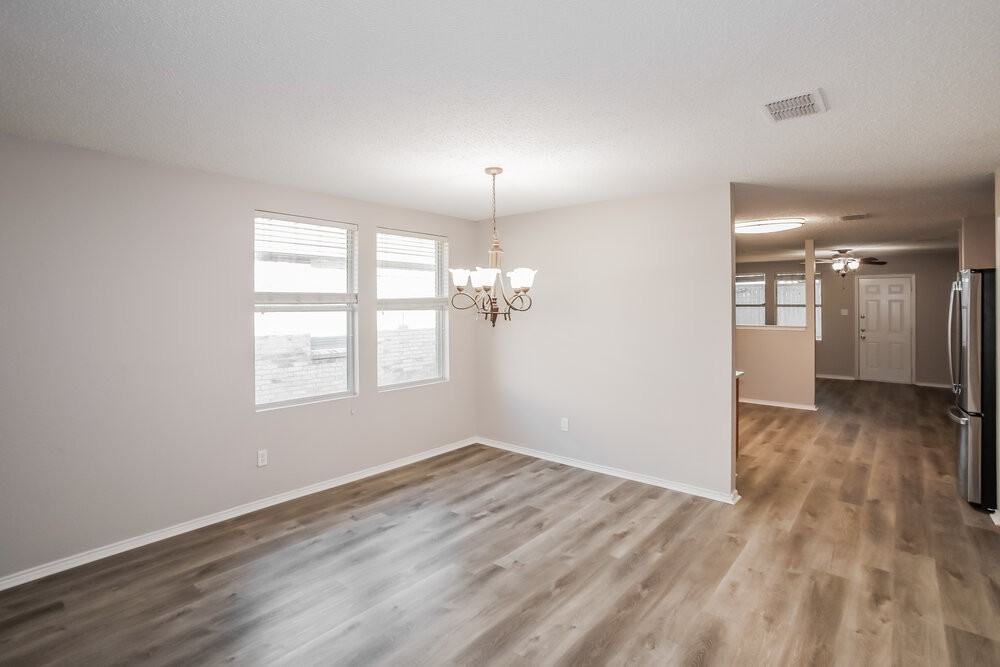 2141 Shawnee Trl - Photo 4 of 16