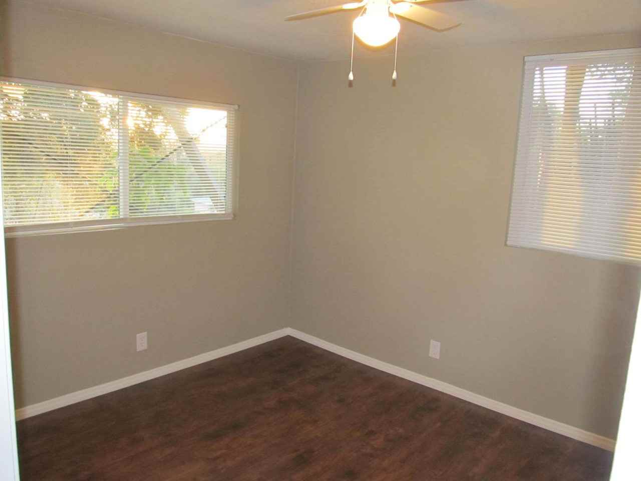 411 Idaho Ave - Photo 4 of 10