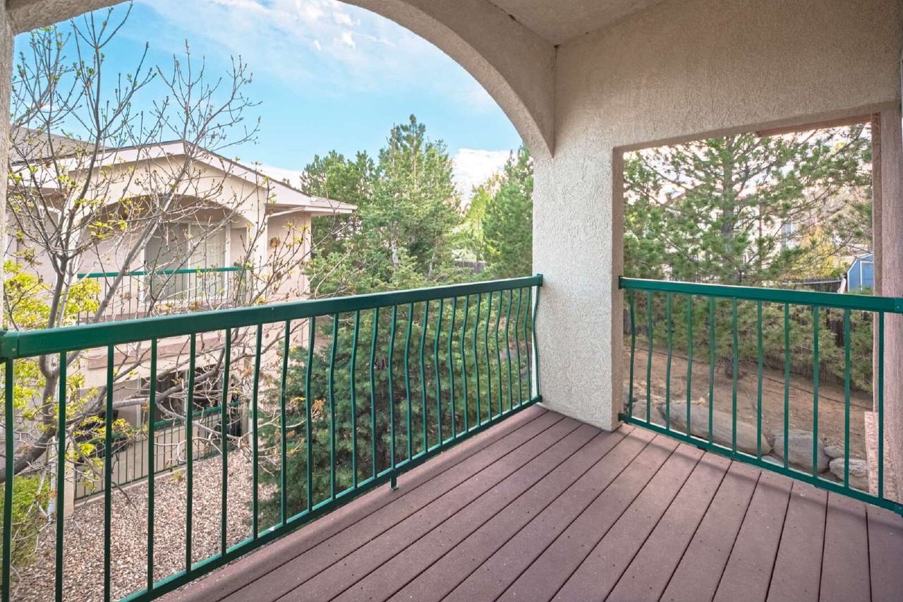 3080 Mandalay Grv - Photo 2 of 23