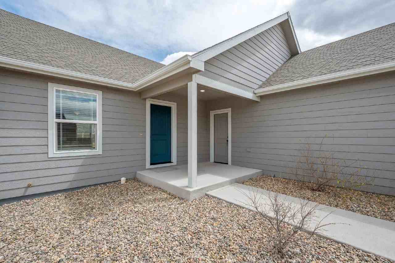 2215 Goodnight Trl - Photo 4 of 26