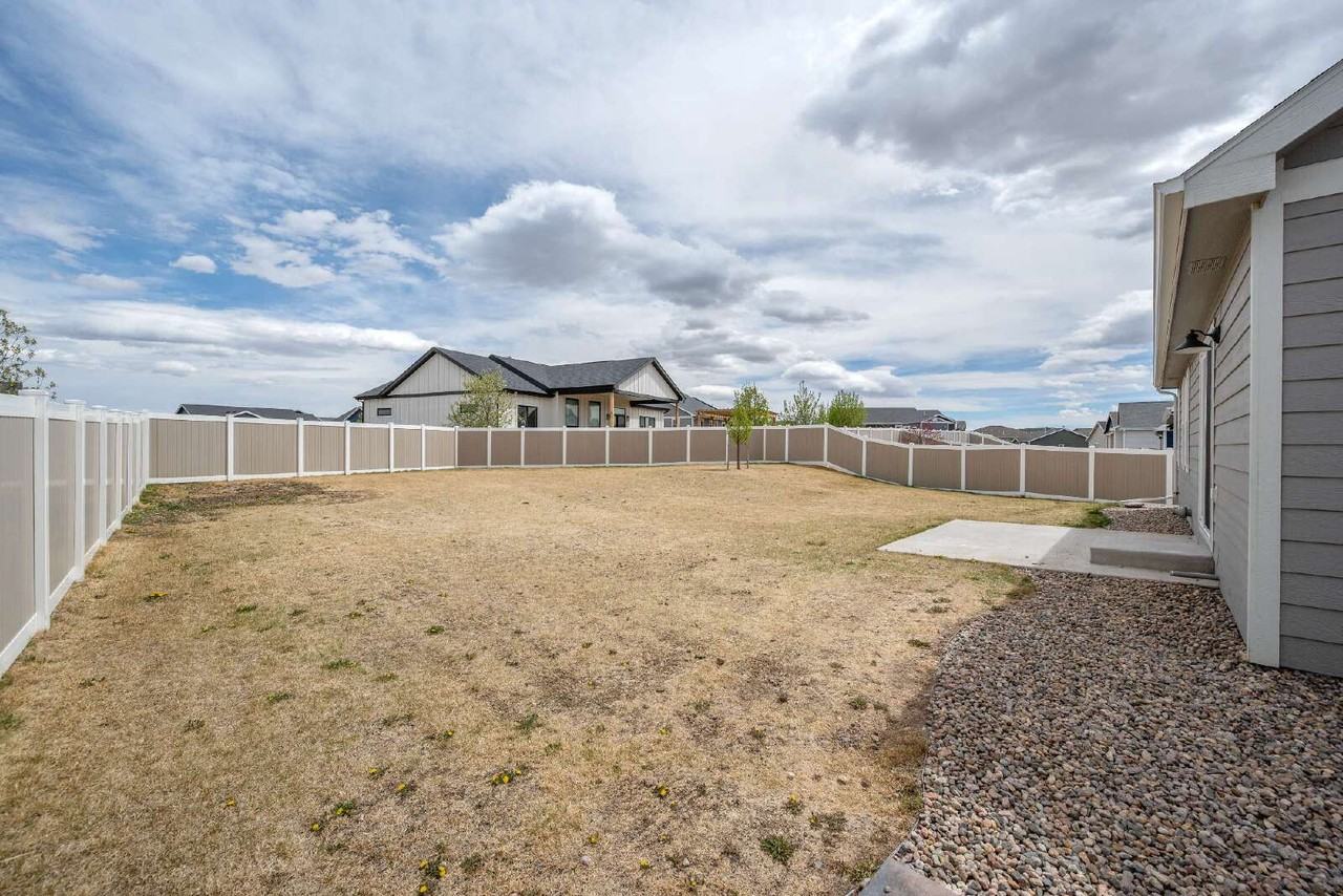 2215 Goodnight Trl - Photo 5 of 26