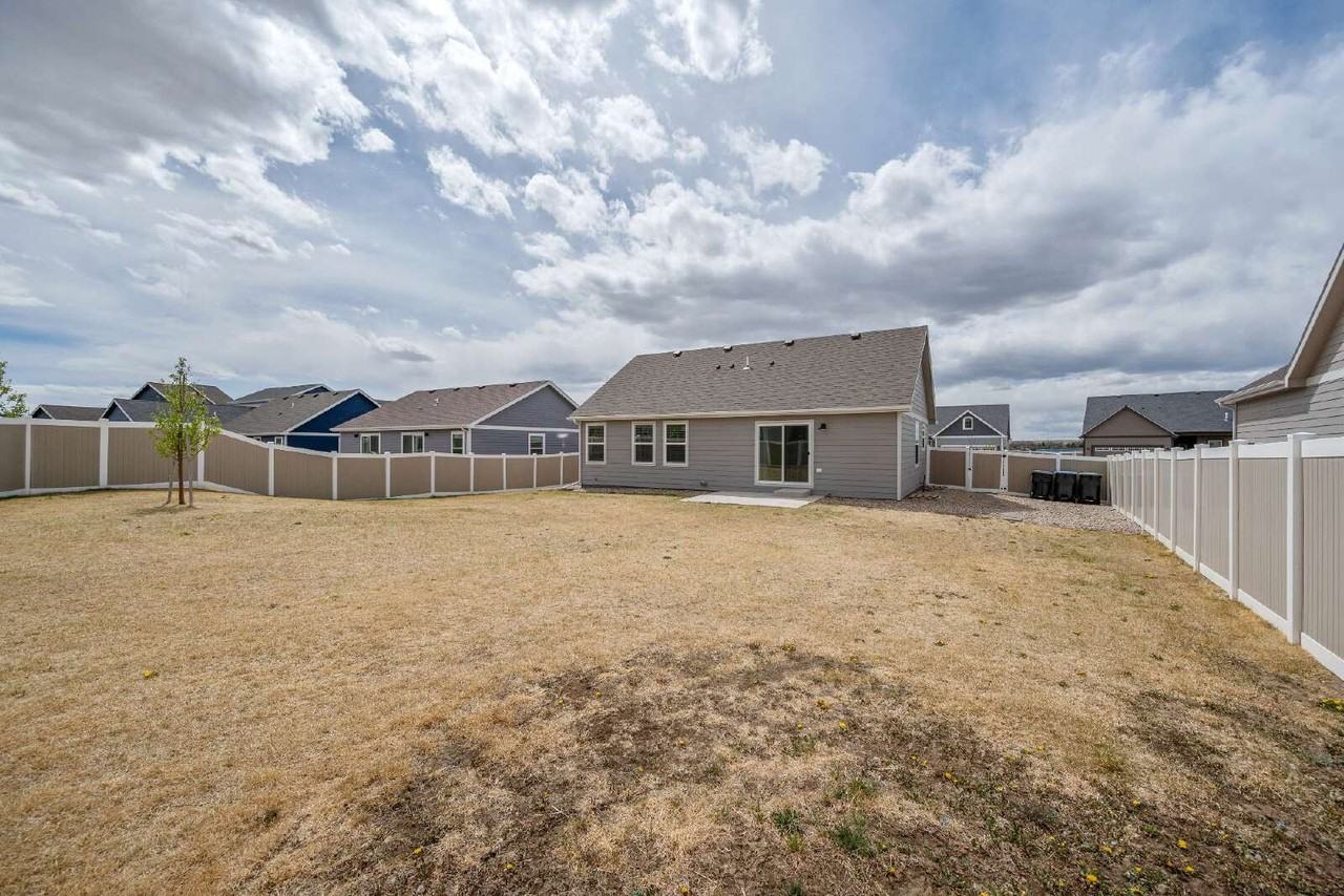 2215 Goodnight Trl - Photo 6 of 26