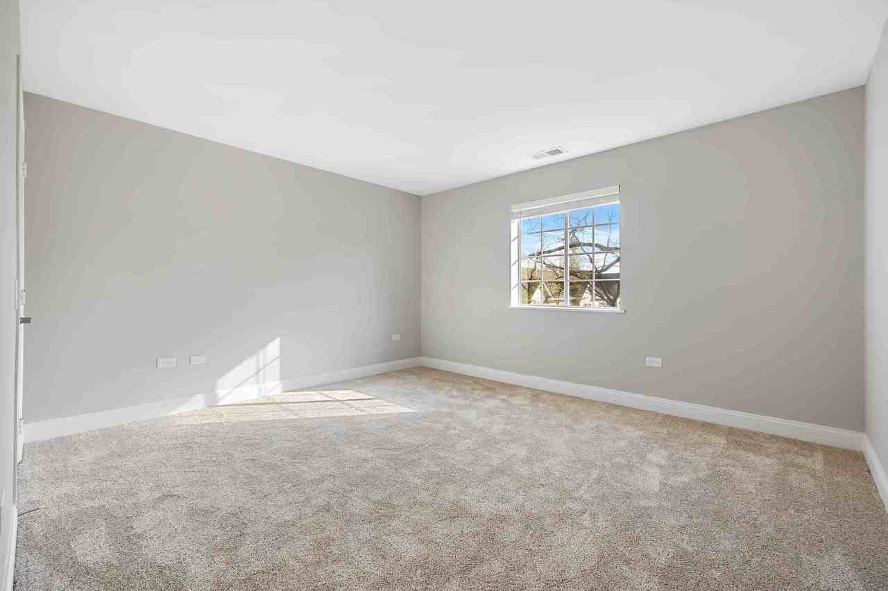 Ogden Court Apartments - Photo 7 of 25
