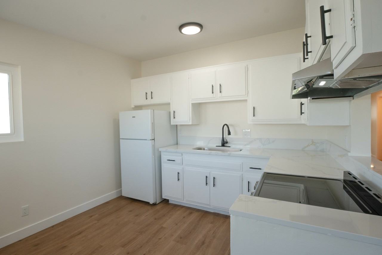 825 W 167th St #10 - Photo 3 of 17