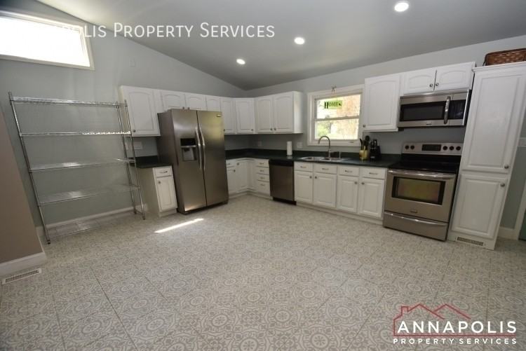 1195A Bayview Vis - Photo 2 of 26