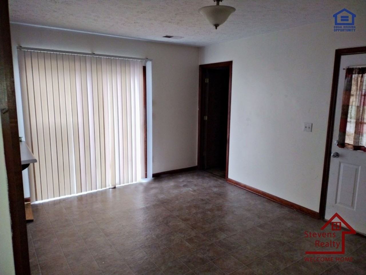 506 Davis St - Photo 6 of 13