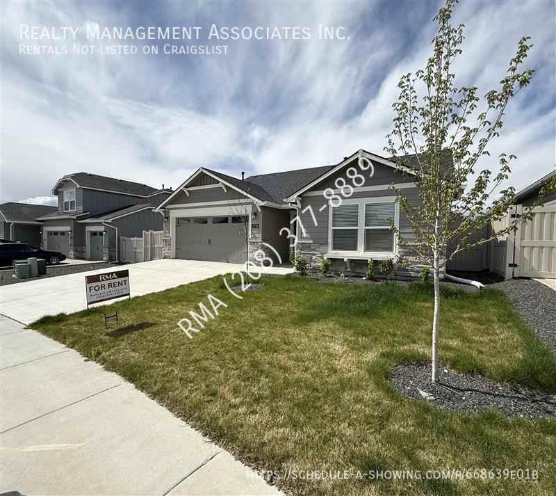 3799 N Marionberry Ave - Photo 3 of 21